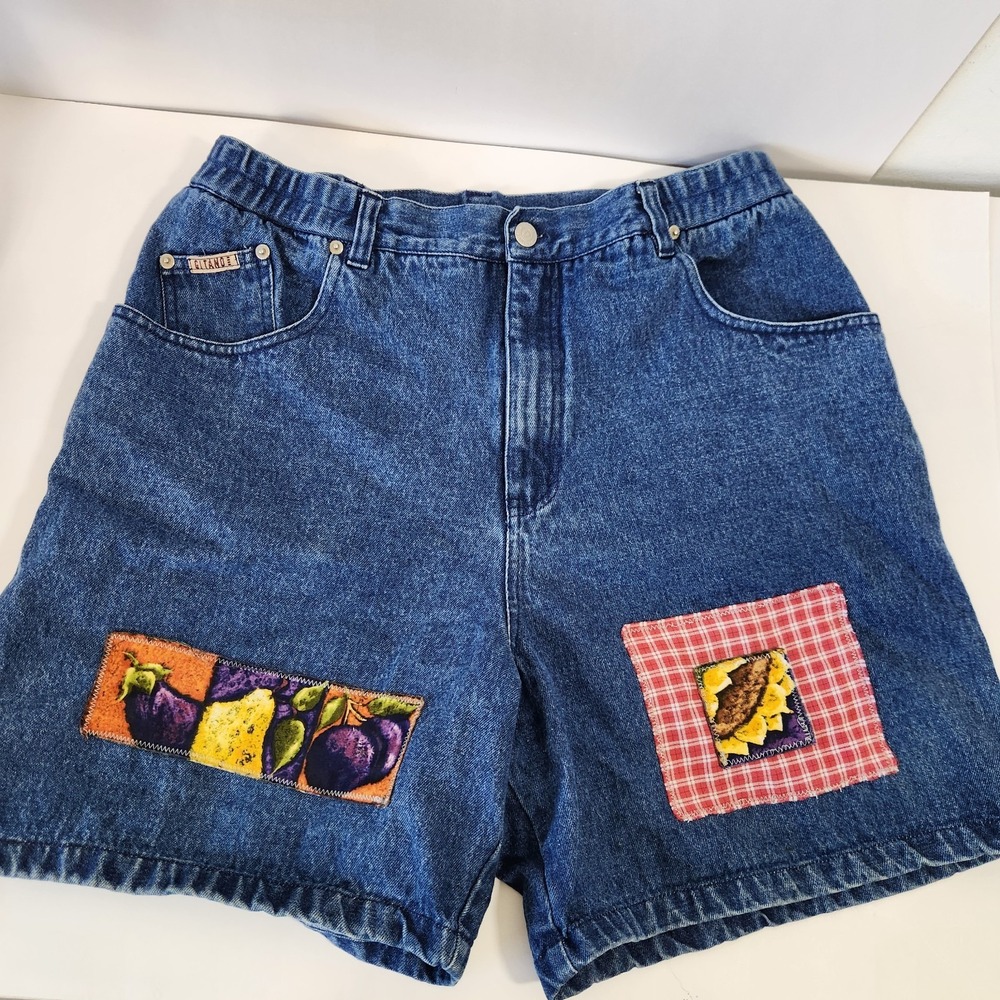 Vintage 90s Mom Denim Shorts Sz 16 Sunflower Garden Patchwork Cottagecore Gitano